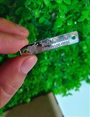 Etiquetas em acrilico personalizadas a laser