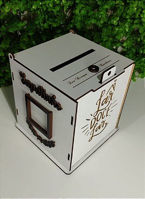 Urna Pix dos Noivos, Gravata e Sapatinho da Noiva 15x15x15cm