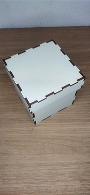 Caixa com Tampa 9cm x 9cm x 8,5cm