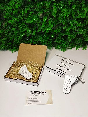 Convite batizado com chaveiro e caixinha em mdf branco personalizado a laser
