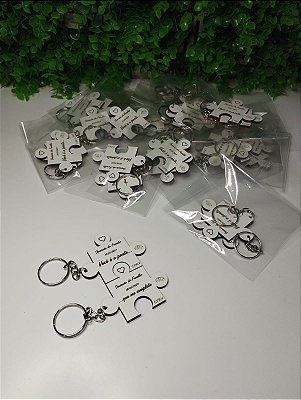 Chaveiros quebra cabeça para encontro de casais