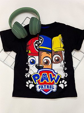 Camiseta Preta de Algodão Menino Personagem