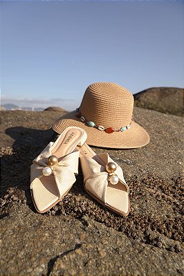 Mule Lidia | Couro creme aplicações perolas