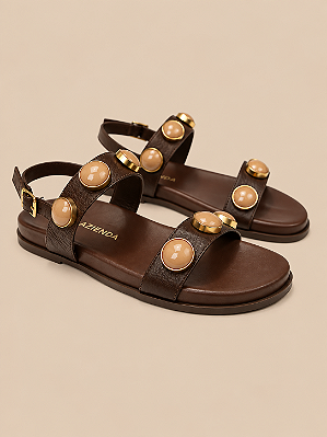 Papete Tati | Couro marrom tachas