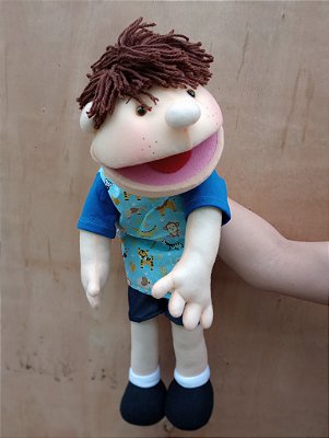 Fantoche menino Pedrinho.