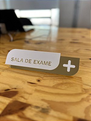 Placa de porta para sala de exame 25x7 cm – acrílico personalizado (Texto e Logo)