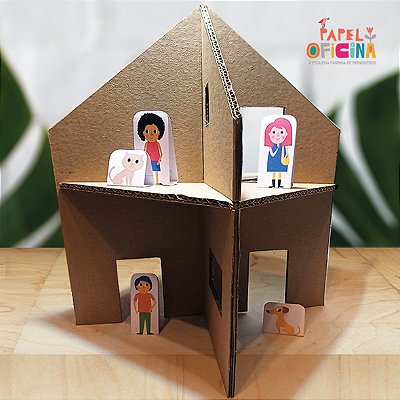 Casa pequenina de bonecos de papel