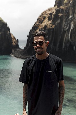 Camiseta Sirena Preta