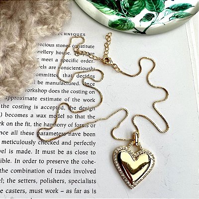 Colar Placa Coração Dourado