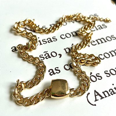 Colar Elos Pingente Quadrado Dourado