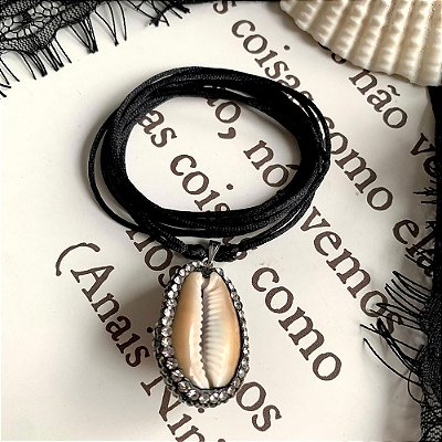 Colar Búzio Fio Preto