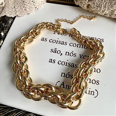 Colar Argolas Entrelaçadas Dourado