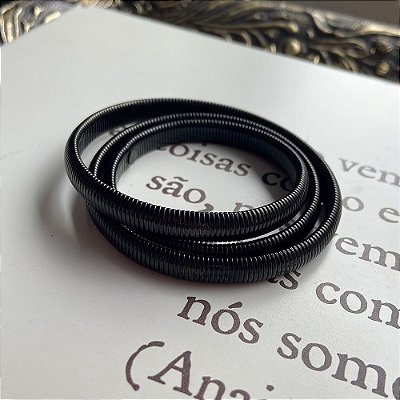 Fio Malha Achatado Preto