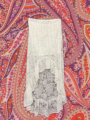 Saia Renda Branca Mullet