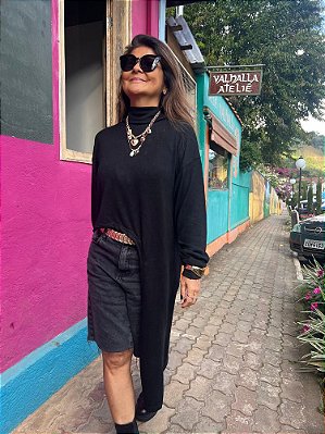 Blusa Assimétrica Preta