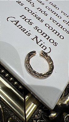Piercing Argola Retorcida Dourado