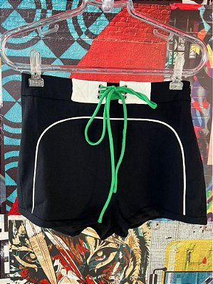 Shorts Listra Branca Preto