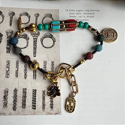 Pulseira Boho Pingentes Colors