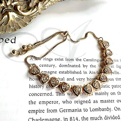 Pulseira Riviera Corações Dourado