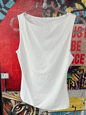 Regata Gola Fechada Branca