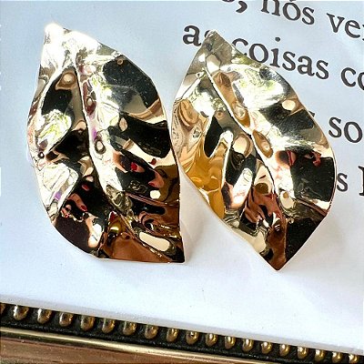 Brinco Folha Dourado