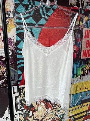 Regata Decote Renda Malha Branca