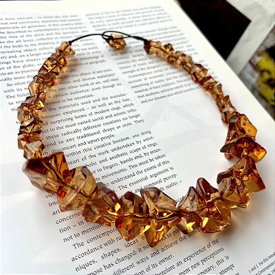 Colar Cascalhos Âmbar