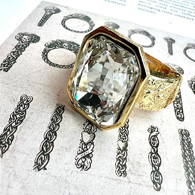 Anel Chaton Retângulo Dourado