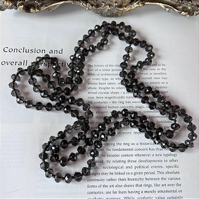 Colar Longo Cristais Fumê