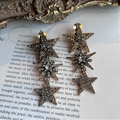 Maxi Brinco Estrelas Dourado