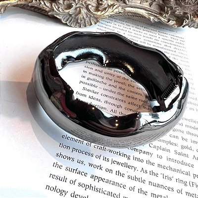 Bracelete Orgânico Largo Grafite