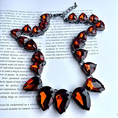 Colar Riviera Gotas Marrom