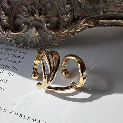 Piercing Quatro Fios Vazados Dourado