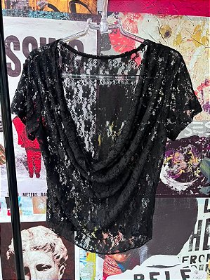 T-shirt Renda Frente Dupla Preto