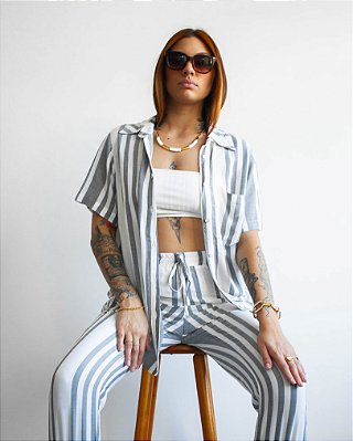 Camisa Feminina de Viscose Listrada Cinza e Branca