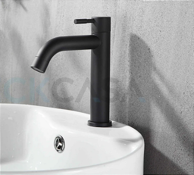 Torneira para banheiro redonda em metal preto fosco