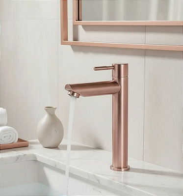 Torneira banheiro bica baixa rose gold