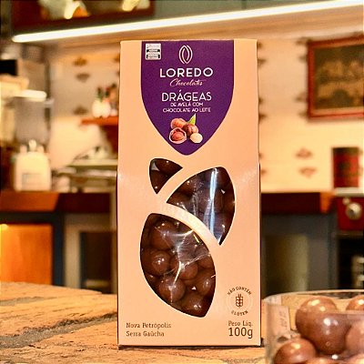 Drágeas de avelã com chocolate ao leite