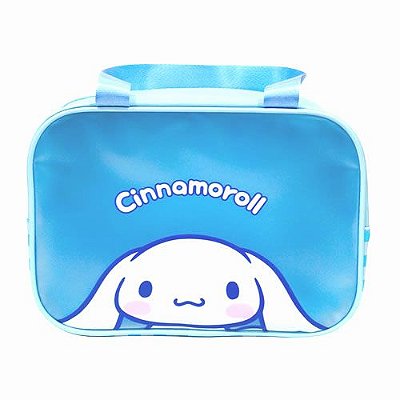LANCHEIRA ESCOLAR DE PVC MODELO SANRIO CINNAMOROLL TAMANHO 25X10X18cm.