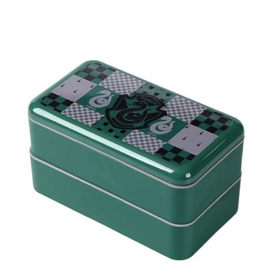 BENTO BOX COM TALHERES E 2 DIVISÓRIAS MINISO HARRY POTTER SLYTHERIN 1000 ML.
