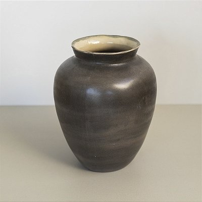 Vaso em Cerâmica Mod: Moka de 15x12 - Cor: Cimento Queimado