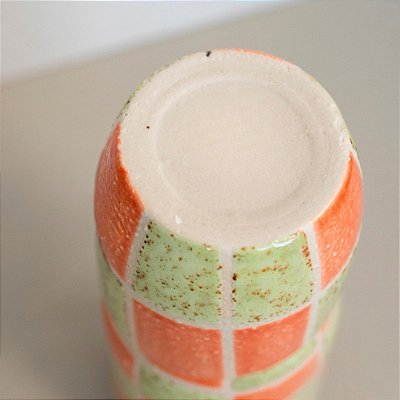 Moringa Cerâmica de cabeceira com Copo 18x8cm - Cor: Laranja e Verde Xadrez