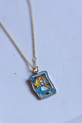 Colar Alice carta