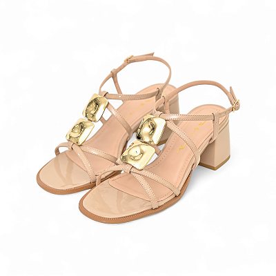 SANDALIA COURO VERNIZ METAL