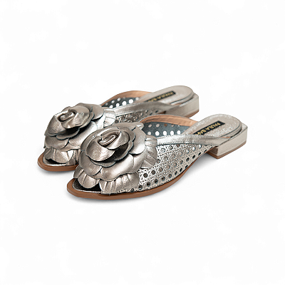 MULE COURO METALIZADO FLOR