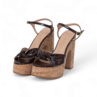 MEIA PATA COURO VERNIZ