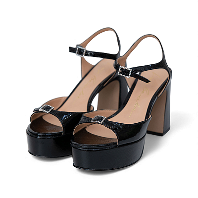 SANDALIA VERNIZ LUIZA BARCELOS