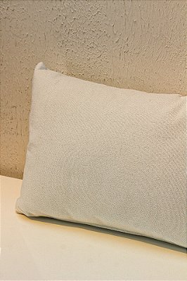 ALMOFADA EM LINHO CRU FECHADO, FORMATO RIM, 50X30