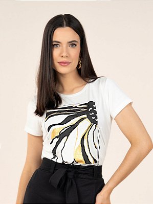 T-shirt com canutilho preto bordada a mão miravest