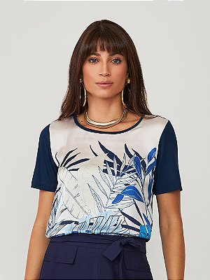 Blusa de sedinha de flor azul realist
